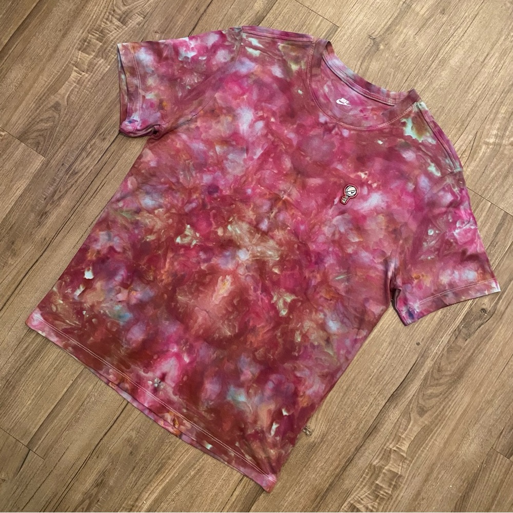 💐NEW💐 CUSTOM NIKE TIE DYE MEN’S TEE